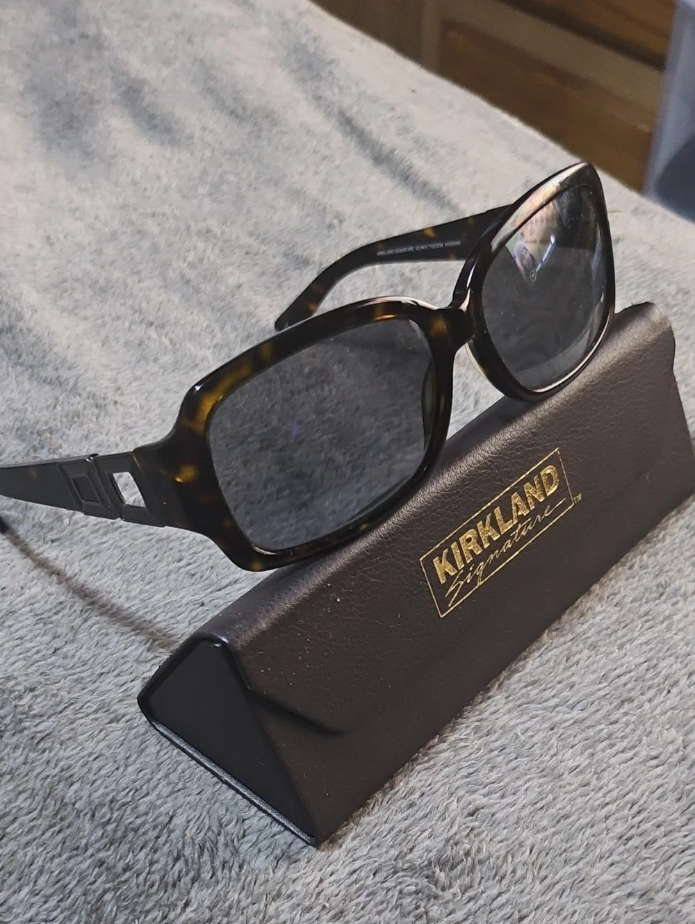 Kirkland Signature Womens Designer Sunglasses New With Case